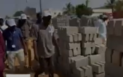 Le Maire Cheikh Issa SALL avec les membres du conseil municipal pour visiter les chantiers en cours et évaluer l’état d’avancement des travaux engagés dans le cadre du budget 2023.